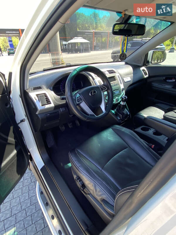 Внедорожник / Кроссовер BYD S6 2013 в Житомире