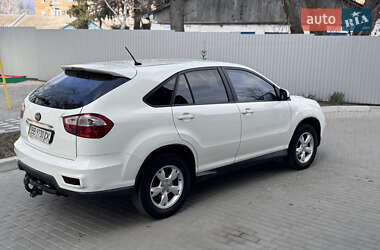 Позашляховик / Кросовер BYD S6 2013 в 