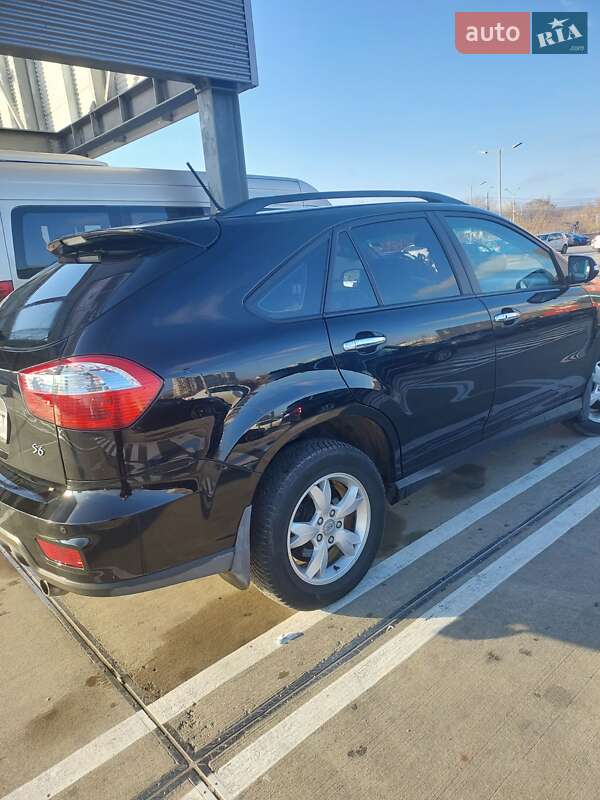 Внедорожник / Кроссовер BYD S6 2013 в Измаиле