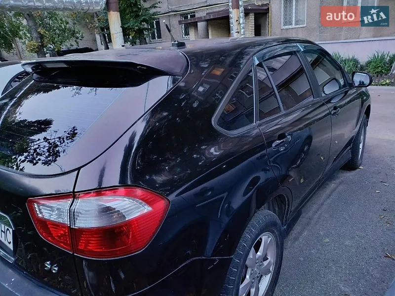 BYD S6 2012