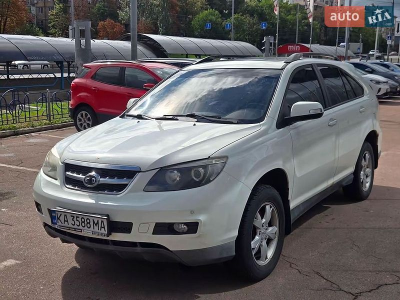 Внедорожник / Кроссовер BYD S6 2012 в Киеве