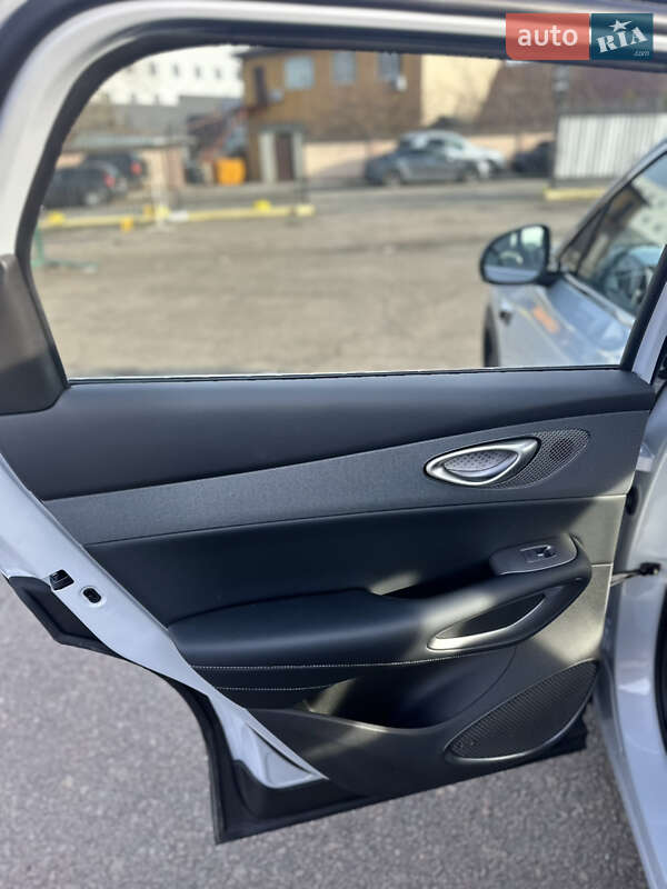 Внедорожник / Кроссовер BYD Sea Lion 05 2025 в Киеве