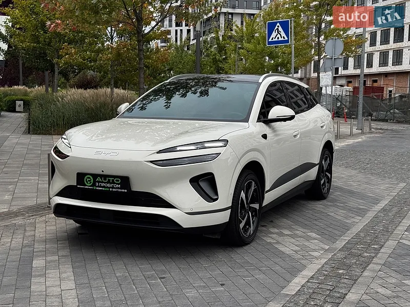 BYD Sea Lion 06