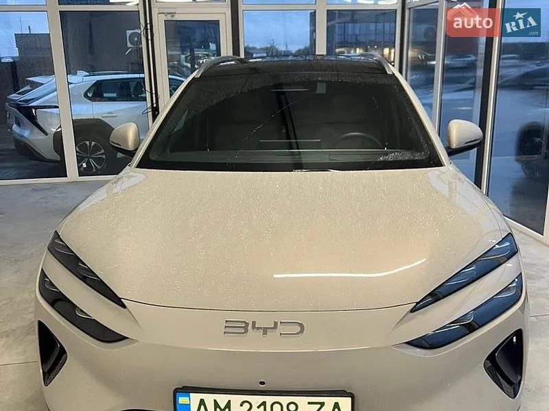 BYD Sea Lion 06