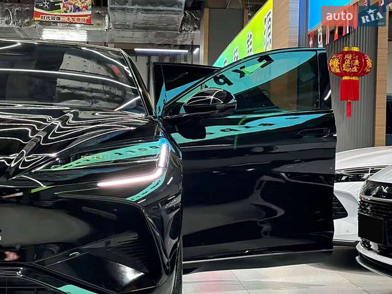 Внедорожник / Кроссовер BYD Sea Lion 07 2025 в Киеве фото 3 Внедорожник / Кроссовер BYD Sea Lion 07 2025 в Киеве