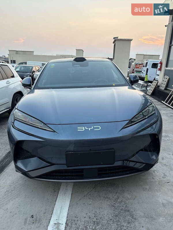 Внедорожник / Кроссовер BYD Sea Lion 07 2024 в Киеве