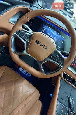 Внедорожник / Кроссовер BYD Sea Lion 7 2024 в 