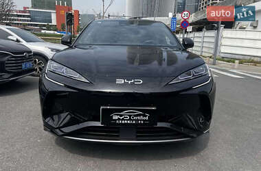 Внедорожник / Кроссовер BYD Sea Lion 7 2024 в 