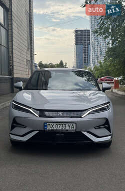 Внедорожник / Кроссовер BYD Song L 2024 в Киеве