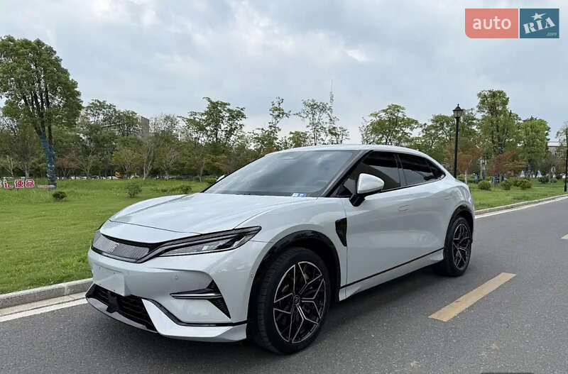 Внедорожник / Кроссовер BYD Song L 2025 в 