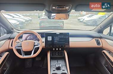 Внедорожник / Кроссовер BYD Song L 2025 в  фото 6 Внедорожник / Кроссовер BYD Song L 2025 в