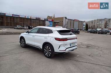 Позашляховик / Кросовер BYD Song Plus 2023 в 