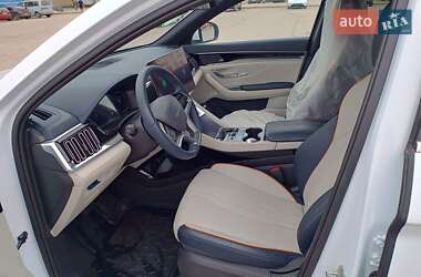 Позашляховик / Кросовер BYD Song Plus 2023 в 