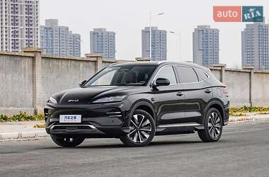 Позашляховик / Кросовер BYD Song Plus 2025 в 