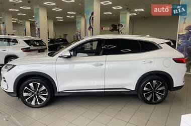 Позашляховик / Кросовер BYD Song Plus 2025 в 