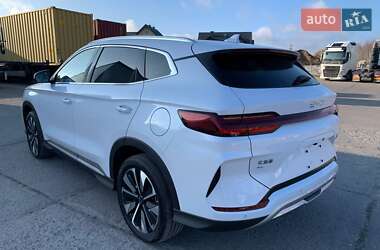 Позашляховик / Кросовер BYD Song Plus 2025 в 