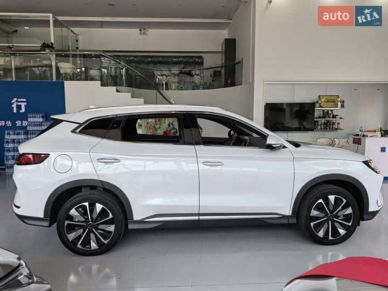 Внедорожник / Кроссовер BYD Song Plus 2025 в Киеве