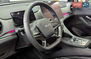 Позашляховик / Кросовер BYD Song Plus 2024 в 