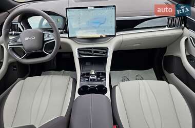 Позашляховик / Кросовер BYD Song Plus 2025 в 