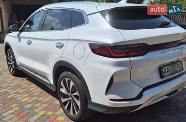Внедорожник / Кроссовер BYD Song Plus 2023 в 