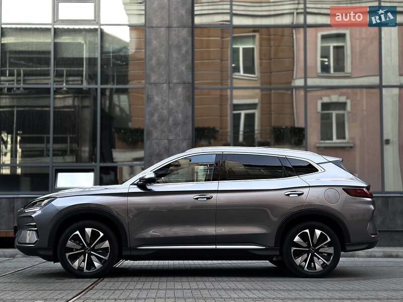 Внедорожник / Кроссовер BYD Song Plus 2025 в Киеве фото 4 Внедорожник / Кроссовер BYD Song Plus 2025 в Киеве