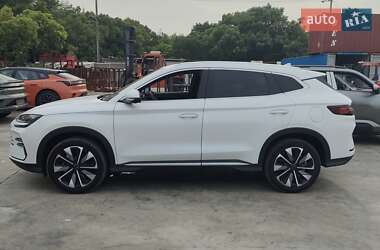 Внедорожник / Кроссовер BYD Song Plus 2024 в 