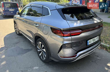 Внедорожник / Кроссовер BYD Song Plus 2023 в 