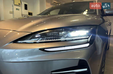 Внедорожник / Кроссовер BYD Song Plus 2025 в 