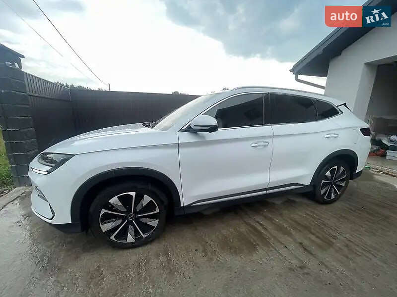 Внедорожник / Кроссовер BYD Song Plus 2024 в 