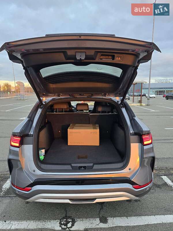 Внедорожник / Кроссовер BYD Song Plus 2025 в Киеве