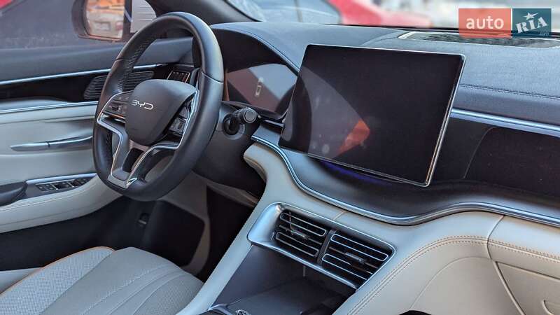 Внедорожник / Кроссовер BYD Song Plus 2023 в Киеве