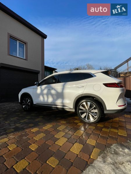 Внедорожник / Кроссовер BYD Song Plus 2024 в Киеве