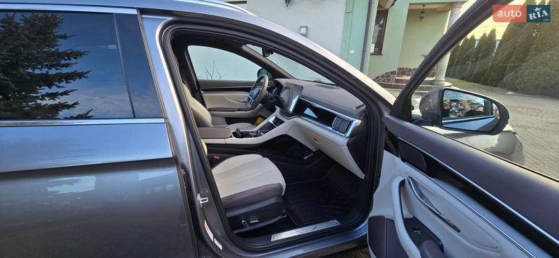 Позашляховик / Кросовер BYD Song Plus 2024 в Радехові