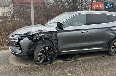 Позашляховик / Кросовер BYD Song Plus 2025 в Виноградові