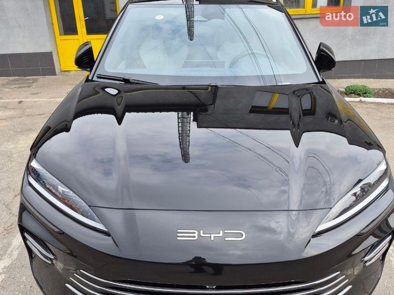 Внедорожник / Кроссовер BYD Song Plus 2023 в Киеве