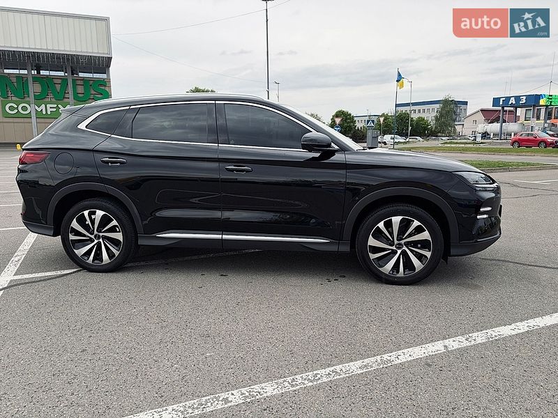 Внедорожник / Кроссовер BYD Song Plus 2023 в Киеве