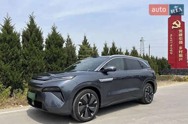 Позашляховик / Кросовер BYD Tang L 2025 в 