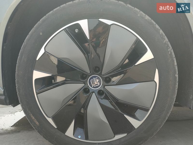 Внедорожник / Кроссовер BYD Tang L 2025 в Львове