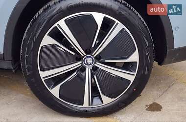 Внедорожник / Кроссовер BYD Tang 2023 в 