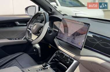 Позашляховик / Кросовер BYD Tang 2024 в 