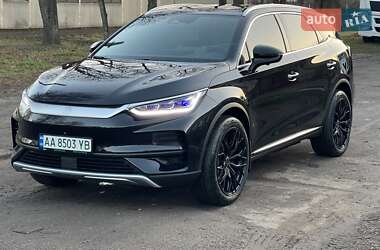Позашляховик / Кросовер BYD Tang 2023 в 