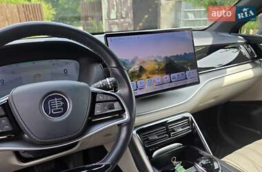 Внедорожник / Кроссовер BYD Tang 2023 в 