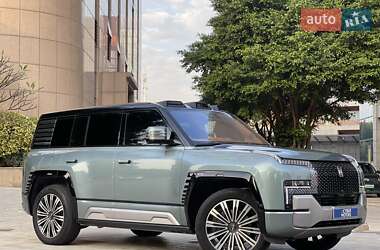 Внедорожник / Кроссовер BYD Yangwang U8 2024 в Одессе