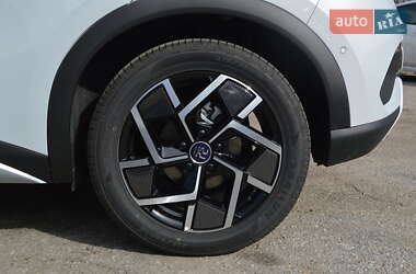 Позашляховик / Кросовер BYD Yuan Plus 2024 в 