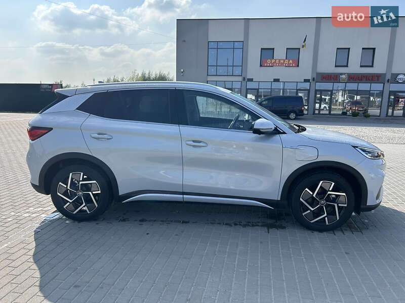 Внедорожник / Кроссовер BYD Yuan Plus 2023 в Киеве