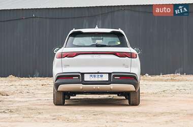 Внедорожник / Кроссовер BYD Yuan Up 2025 в 