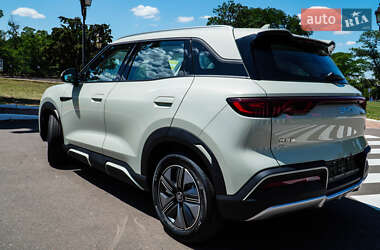 Позашляховик / Кросовер BYD Yuan Up 2024 в 
