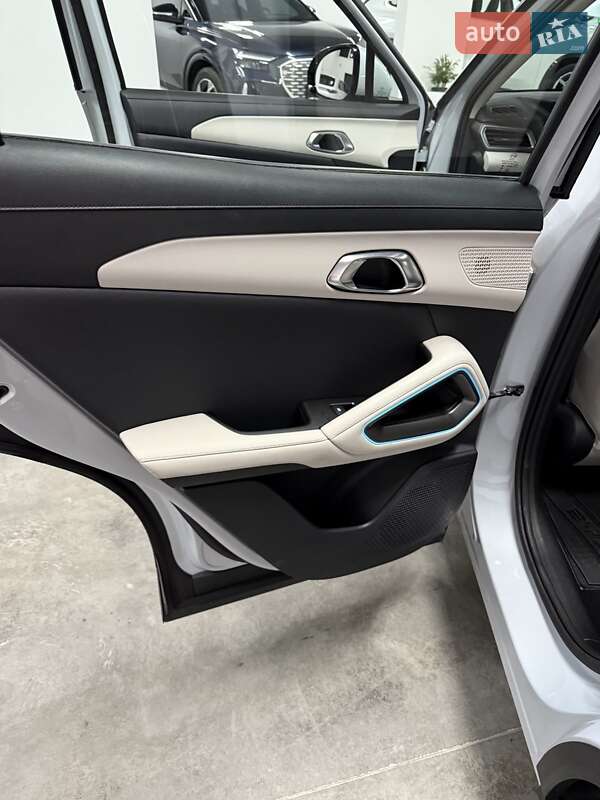 Позашляховик / Кросовер BYD Yuan Up 2024 в Чернівцях фото 18 Позашляховик / Кросовер BYD Yuan Up 2024 в Чернівцях