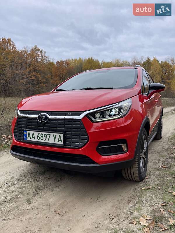 Внедорожник / Кроссовер BYD Yuan 2019 в Гадяче