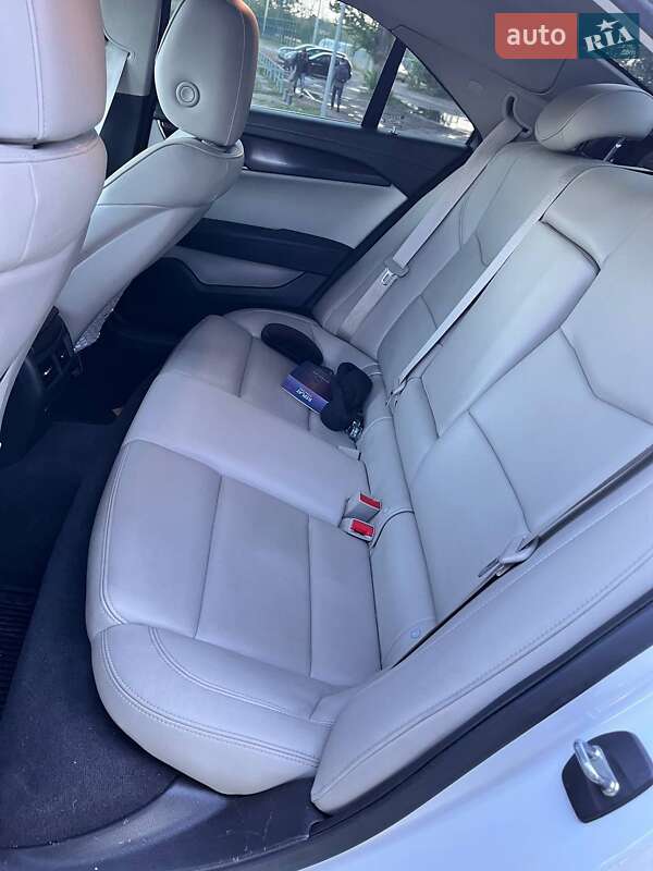 Седан Cadillac ATS 2018 в Львове